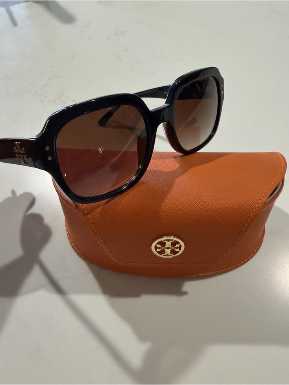 Tory Burch Black Oversized Sunglasses with Orange Case - Picture 6 of 8